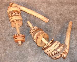AF810 - L-Shaped wood branch w/ gourd donuts attached